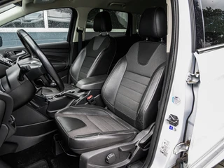 Ford KUGA 1.5 ST-line Titanium | Navi | Xenon | Climate control | PDC v+a | Cruise control | Stoelverwarming | Trekhaak / 6