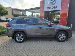 Toyota RAV4 2.5 Hybrid AWD Dynamic NWE. 4-SEASONS STOEL- & VOORRUITVERWARMING PDC V+A DIGITAL DISPLAY LED / 6