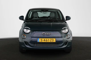Fiat 500 3+1 Icon 42 kWh Panoramadak Apple CarPlay Camera 16" / 16