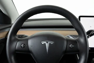 Tesla Model 3 Long Range AWD 75kWh 89% SOH l Pano | Autopilot | Camera | Stoelverwarming / 15