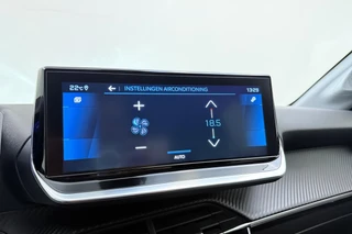 Peugeot 208 1.2T 100pk Allure Pack | Climate & Cruise Control | Navigatie | 3D Cockpit | Parkeersensoren | / 23