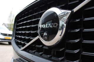 Volvo XC60 2.0 T8 Plug-in hybrid AWD Ultra Dark  | Head-Up | Panoramadak | Leder | H&K | BLIS / 40