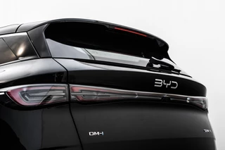 BYD SEAL 6 Touring 1.5 DM-i 183 Pk PHEV Boost € 5.190,- korting | 1.350 WLTP | Adapt. Cruise | Keyless | Vegan Leder | Camera |  LED verlichting / 19