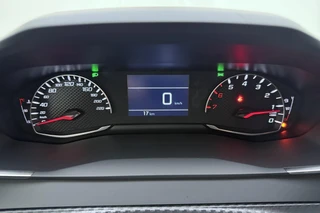 Peugeot 208 1.2 Turbo 100 Style Camera l Bluetooth l Apple Carplay & Android Auto l PDC achter l LED verlichting l Navigatie full-map l Rijstrook sensor / 19