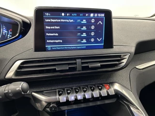 Peugeot 3008 1.2 PureTech Blue Lease Premium CARPLAY NAVI CAMERA CRUISE LM ECC. / 33