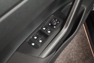 Volkswagen Polo 1.0 TSI 95pk Go Parkeersensoren Carplay / 13