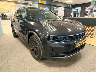 Lynk & Co 01 1.5 / pano / navi / camera / Infinity / memory / elec klep / Apple Android carplay / 28