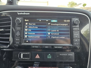 Mitsubishi Outlander 2.0 Instyle AUTOMAAT AIRCO NAVI CAMERA TEL / 34