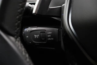 Peugeot 5008 1.2 PureTech Allure Pack Business 130 PK | Automaat | 7-zits | Camera | Cruise Control | Navigatie | Climate Control | Start/stop |Getinte ramen | 1e eigenaar / 34