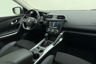 Renault Kadjar 1.3 TCe Intens | Apple carplay/Android auto | Trekhaak | Cruise control | Climate control | Achteruitrijcamera | Panoramadak | Lichtmetalen velgen 19'' | Stoelverwarming | / 18