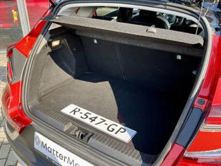 Renault Captur 1.3 TCe 140 EDC Intens  | Trekhaak | Automaat | Navigatie | Achteruitrijcamera | Parkeersensoren V+A | Climate Control | NL Auto | Cruise Control | Apple CarPlay/Android Auto / 16