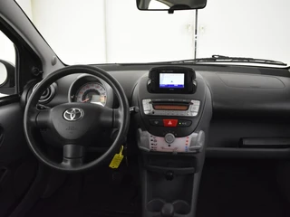 Toyota Aygo 1.0-12V Comfort Navigatie | 1e eigenaar | PDC / 5