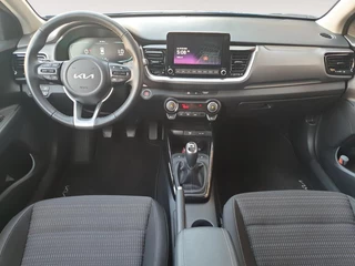 Kia Stonic 1.0 T-GDi MHEV DynamicPlusLine Navi | Stoel en stuurverwarming | Camera | Keyless met startknop | Apple Carplay / Android Auto | Getinte ramen achter | Fabrieksgarantie | NAP / 18