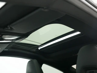 BMW 4 Serie Coupé M440i Schuifdak | Harman Kardon | M Stoelen / 9