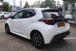 Toyota Yaris 1.5 Hybrid 115 DYNAMIC STOELVERW. LED KOPLAMPEN LENDE STEUN AD-CRUISE CAMERA CLIMA / 2