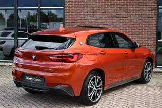 BMW X2 xDrive25e M-Sport  | Pano | HUD | Sunset orange | 19 inch | Camera / 53