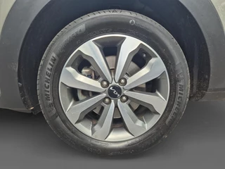 Kia Stonic 1.0 T-GDi MHEV DynamicPlusLine | Afneembare Trekhaak | Cruise Control | Climate Control | Navigatie | Camera | LM Velgen | / 10