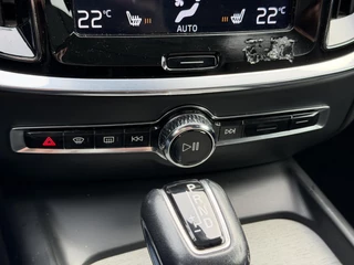 Volvo V60 Inscription 2.0 T4 190PK Automaat Navigatie, Leder, Elektrische Voorstoelen, Keyless, Elektrische Kofferklep, Stoelverwarming, Parkeersensoren, Trekhaak 13P automatisch wegklapbaar / 32