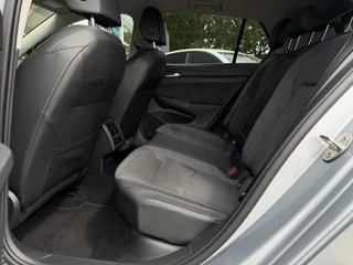 Volkswagen Golf 1.5 eHybrid Life Edition PHEV | ERGO Massage | LED | Camera | ACC | Sfeerverlichting ( Vestiging - Vianen) / 33