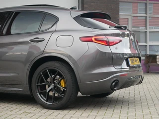 Alfa Romeo Stelvio 2.0 T AWD Veloce Leder| Pano| Sport uitlaat| FULL OPTION / 28