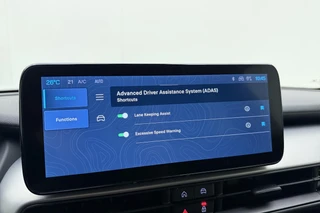 Jeep Avenger Summit 54 kWh | Camera | Apple carplay/Android auto | Voorruitverwarming | Climate control / 31