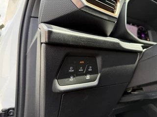 CUPRA Leon 1.4 e-Hybrid VZ Business 245PK LED Navi ACC Carplay / 24