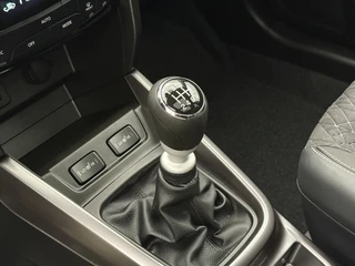 Suzuki Vitara 1.4 Boosterjet Style Smart Hybrid | Schuifdak | Adaptive Cruise | Camera | CarPlay | Stoelverwarming / 12