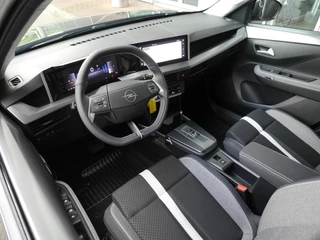 Opel Frontera 1.2 Turbo Hybrid GS 7p. | Van €36700,- voor €29950,- | Nieuwe auto | Automaat | Stoel & Stuurverwarming | Draadloze telefoonlader | Climate control | Cruise control | Led verlichting | 17 inch lichtmetalen velgen / 9