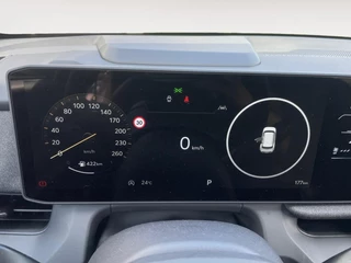 Kia Seltos X-Line Demo Edition 1.6 T-GDI | Climate control | Navigatie | Cruise control | 360Gr camera | DEMO / 18