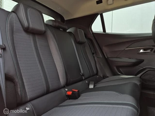 PEUGEOT 2008 1.2 PURETECH ALLURE AUTOMAAT/CAMERA/FULL LED/KEYLESS/HALF-LEDER/I-COCKPIT / 19