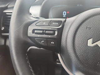 Kia Stonic 1.0 T-GDi MHEV DynamicPlusLine | Camera | Navi | Privacy Glass | Apple Carplay | Android Auto | Lichtmetalen Velgen | / 17