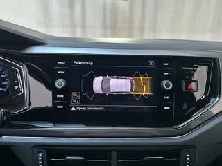 Volkswagen Polo 1.0 TSI Highline Business R R-Line Virtual Cockpit Parkeersensoren Navigatie DAB+ / 22