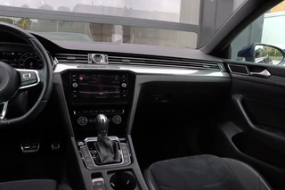 Volkswagen Arteon 2.0 TSI Business R-Line | NAP | 190PK | Adaptive Cruise | Virtual Cockpit | Clima | Navi | Stoelverwarming | Led / 9