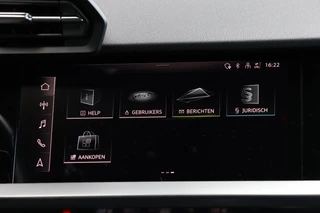 Audi A3 Sportback 35 TFSI S edition 150PK Nieuw model App-connect Trekhaak Navigatie PDC / 21