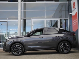 Peugeot 3008 1.2 Hybrid 136 GT | Demo | Stoel en stuurverwarming | Led | Navigatie | Achteruitrijcamera | Keyless entry en start | Parkeersensoren voor en achter | Climate control | Adaptive cruise control / 4