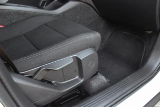 Volvo XC40 1.5 T2 Momentum Core | 1e eigenaar | NL auto | Navigatie | Cruise control | Bluetooth | LED | Parkeersensoren | Bluetooth | Botsherkenning | Rijstrooksensor / 18