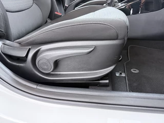 Kia Stonic 1.0 T-GDi MHEV DynamicLine  - Apple Carplay/ Android Auto - Cruise Control - Airco - Achteruitrijcamera - Fabrieksgarantie tot 02-2032 of 150.000km / 42