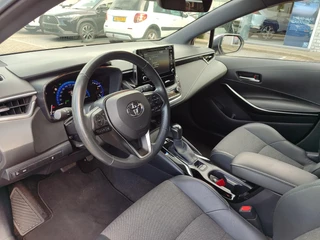 Toyota Corolla Touring Sports 1.8 Hybrid DYNAMIC STOELVERW KEYLESS 17'' LM-VELGEN CLIMA AD-CRUISE APPLE/ANDROID PRIVACY GLASS NL-AUTO CAMERA / 6