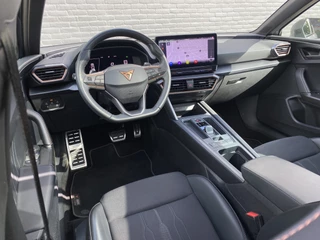 CUPRA Leon Sportstourer 1.4 e-Hybrid VZ Performance 245 pk  | 1e eigenaar | dealer onderh. | panoramadak | elektr. a. klep | kuipstoelen / 17