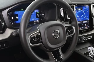 Volvo XC60 2.0 T8 Plug-in-hybrid AWD Polestar Engineered Bowers & Wilkins Panoramadak / 14