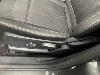 Ford EcoSport 1.0 EcoBoost Trend Ultimate CRUISE-NAVI / 19