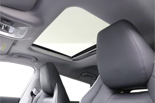 Omoda 5 SHS SHS-H 1.6 T-GDi Premium  - Registratie voordeel! - Kantel/Schuifdak - Adaptieve Cruise control - Ventilatie Voorstoelen - Privacy Glass - Stoel/Stuurwiel Verwarming - 1000KM Rijbereik -  7 Jaar Fabrieksgarantie / 63