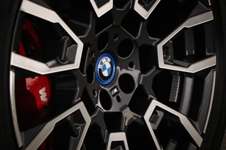 BMW X5 xDrive50e M-Sport | PANORAMADAK | HEAD UP | HOUTAFWERKING | ACHTERBANKVERWARMING | TREKHAAK | 360 CAMERA | 21" / 38