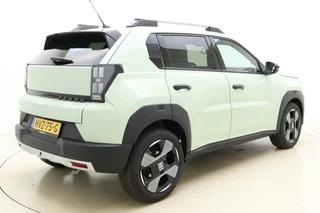 Fiat Grande Panda 1.2 Hybrid La Prima | €2.000,- demo voordeel! | Automaat | NIEUW MODEL |  Navigatie | Stoel & Stuurverwarming | Climate control | Camera | Hoge instap | Dakrails | Lichtmetalen velgen / 2
