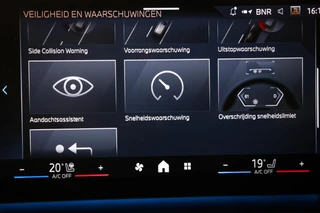 BMW 1-serie 123 xDrive | INNOVATION PACK | PANORAMADAK | STUURVERWARMING | MASSAGE |  HEAD UP | 360 CAMERA | 19" / 47