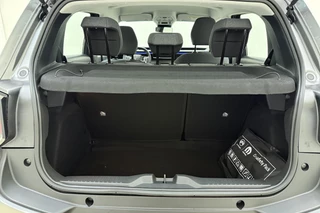 Citroen C3 1.2 Turbo 100pk Plus | Navigatie via carplay | Airco | Dakrails | DAB Radio | Cruise control | Parkeersensoren achter | LED Verlichting / 4