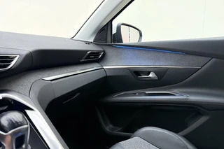 Peugeot 3008 1.2T Allure | 130PK | Trekhaak | Stoelverwarming | Parkeercamera | Parkeersensoren Voor & Achter | / 31