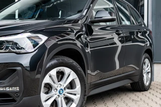 BMW X1 xDrive25e High Executive|1e EIGENAAR|STOELVERW.|AFN. TREKHAAK|HEAD-UP|ELEK. KLEP|CAMERA|LEDER / 27