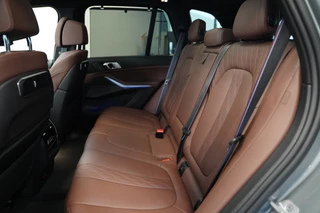 BMW X5 xDrive50e Launch Edition  Panoramadak Leder M-Sport Pro Trekhaak Head-Up / 28