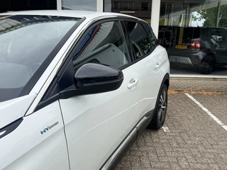 Peugeot 3008 1.6 HYbrid 225 Allure  | LED | Apple/Android | DAB | Keyless | PDC v+a incl. Camera | Standkachel / 17